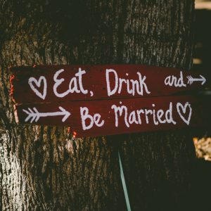 eat drink be marries signage